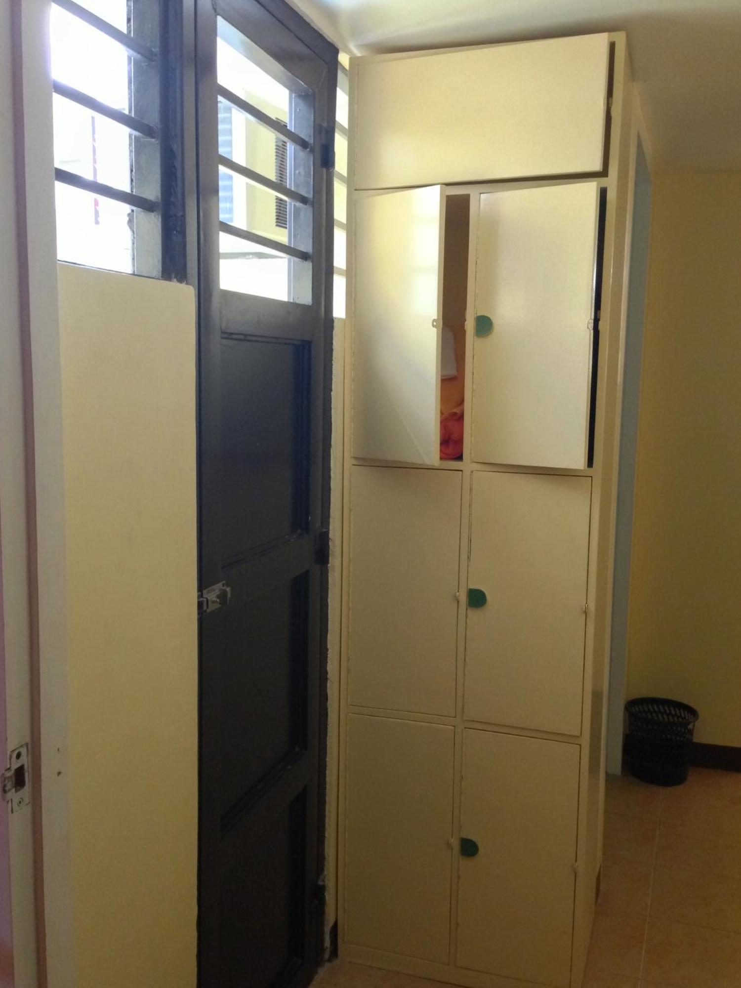 Crossroads Hostel Manila Mandaluyong Esterno foto