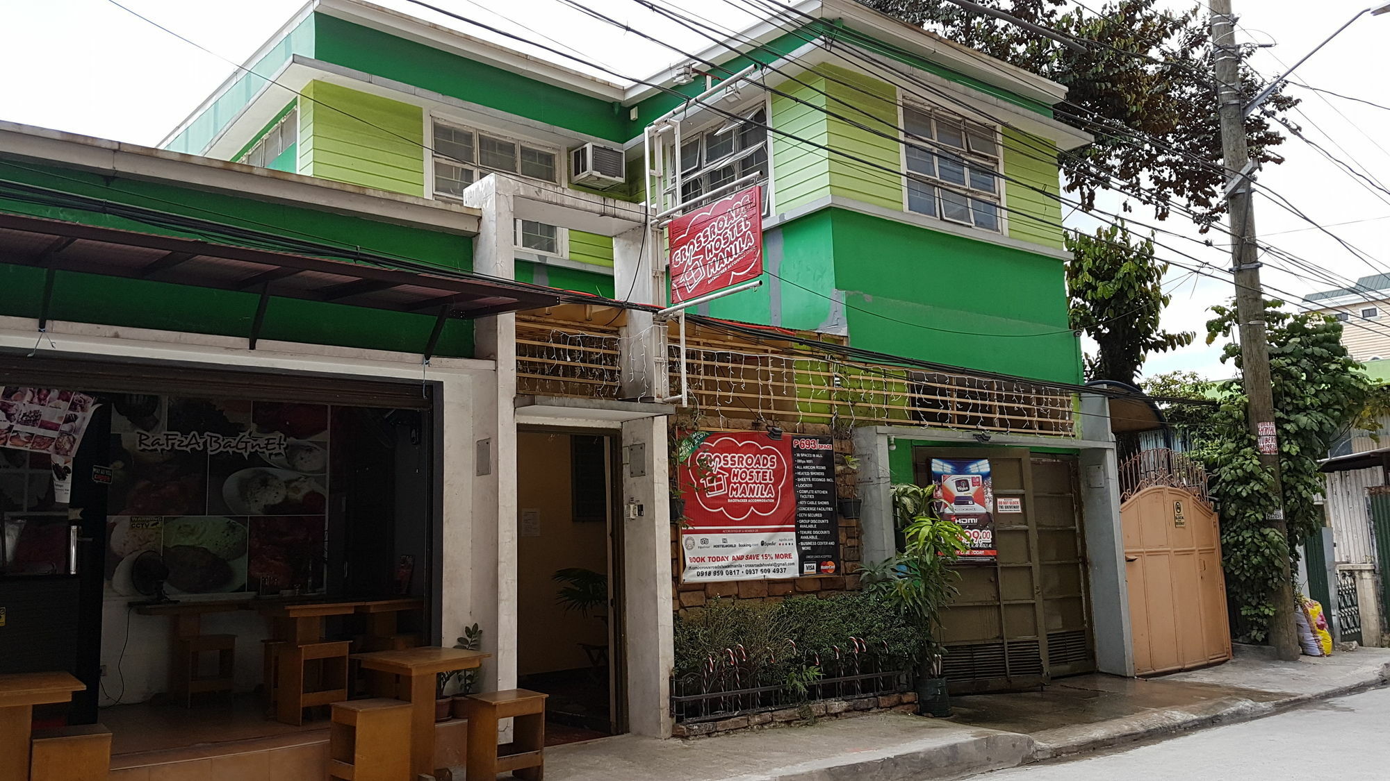 Crossroads Hostel Manila Mandaluyong Esterno foto
